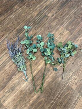 Hobby Lobby Eucalyptus and Lavender Faux Stem Bundle - Green and Purple